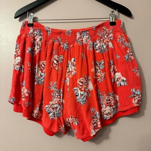 Torrid Crinkle Gauze Shorts Coral / Red  Floral High Waisted Pull On Size 0 - Picture 3 of 7